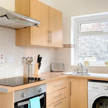 Stop Looking! Walk To The City Center Swansea Extérieur photo
